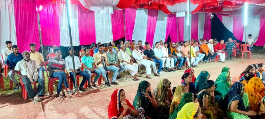 रायबरेली 06 अक्टूबर 24*राम कथा के चौथे दिन साध्वी शिवांगी गोस्वामी को सुनने के लिए उमड़ा जन सैलाब रायबरेली 06 अक्टूबर 24*राम कथा के चौथे दिन साध्वी शिवांगी गोस्वामी को सुनने के लिए उमड़ा जन सैलाब