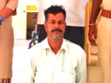 जयपुर23अक्टूबर24*जैसलमेर 2KG अफीम मामले में फरार आरोपी गिरफ्तार. 1 साल से एनडीपीएस एक्ट में भैरूसिंह वांटेड. सदर पुलिस ने पकड़ा.* जयपुर23अक्टूबर24*जैसलमेर 2KG अफीम मामले में फरार आरोपी गिरफ्तार. 1 साल से एनडीपीएस एक्ट में भैरूसिंह वांटेड. सदर पुलिस ने पकड़ा.*