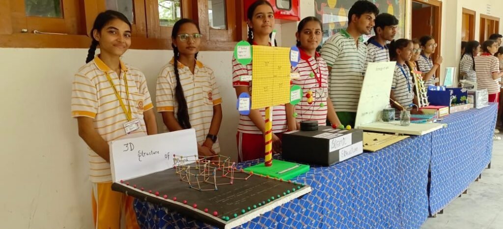 रायबरेली 26 अक्टूबर 25*न्यू स्टैंडर्ड पब्लिक स्कूल सलेथू में अध्यापक शिक्षक संगोष्ठी का किया गया आयोजन