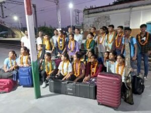 कौशाम्बी3अक्टूबर24*राज्य स्तरीय राइफल पिस्टल शूटिंग प्रतियोगिता में शामिल होने के लिए 21 छात्र रवाना*