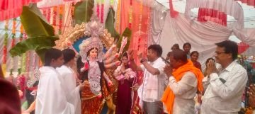 रायबरेली3अक्टूबर24*नवरात्रि के पहले दिन मां के जयकारों से गूंज उठा पूरा क्षेत्र