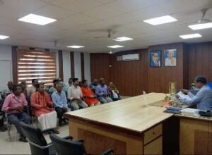 कुशीनगर4अक्टूबर24*जिलाधिकारी ने जन सुनवाई के दौरान प्राप्त जनता की समस्याओं को सुनकर निस्तारण किया।