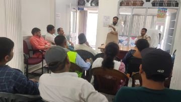 देहरादून: नागरिक सुरक्षा संगठन का दूसरा पांच दिवसीय प्रशिक्षण शिविर का आज चौथे दिन आज पोस्ट संख्या 04, और 7 और 8 के वार्डन ने प्रशिक्षण लिया, देहरादून: नागरिक सुरक्षा संगठन का दूसरा पांच दिवसीय प्रशिक्षण शिविर का आज चौथे दिन आज पोस्ट संख्या 04, और 7 और 8 के वार्डन ने प्रशिक्षण लिया,