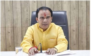 उत्तराखंड4अक्टूबर24*स्वास्थ मंत्री डा धन सिंह रावत की डा को नसीहत, बोले जूनियर और इंटर्न को ना फंसाए, उत्तराखंड4अक्टूबर24*स्वास्थ मंत्री डा धन सिंह रावत की डा को नसीहत, बोले जूनियर और इंटर्न को ना फंसाए,