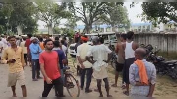 श्रावस्ती5अक्टूबर24*दवाई वाला चारा खाते ही मर गई गौशाला की सैकड़ों गाय, श्रावस्ती में मचा हडकंप*