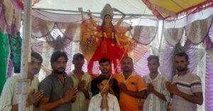 झांसी7अक्टूबर 2024*पंडालों में सजी अंबे गौरी की झांकी।