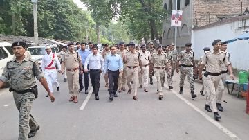 भागलपुर9अक्टूबर24*दुर्गा पूजा लेकर निकल गया फ्लैग मार्च पूरे भागलपुर शहर में