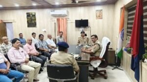 कानपुर नगर9अक्टूबर24*दृश्टिगत व्यापारियों व उद्यमियों के साथ मुख्य चौराहो/तिराहो को को गोद लेकर कैमरा लगाने के सम्बन्ध में वार्ता की गयीं ।*