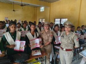 अयोध्या9अक्टूबर24*मिशन शक्ति 5 के तहत पुलिस ने किया छात्राओं को जागरूक दिए बचाव के टिप्स