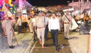 अयोध्या10अक्टूबर24*दुर्गा पूजा चरम पर। देर रात कमिश्नर और आईजी रेंज ने महानगर के कई दुर्गा पंडालों का किया निरीक्षण, पूजा।