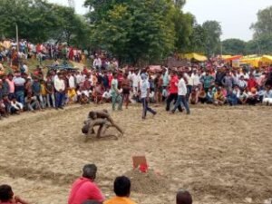 रायबरेली13अक्टूबर24*हरदोई गांव में विशाल दंगल प्रतियोगिता का किया गया आयोजन