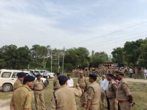 प्रयागराज13अक्टूबर24*थाना मंझनपुर अन्तर्गत पैदल गस्त कर घटनास्थल का स्थलीय निरीक्षण किया गया*