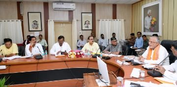 लखनऊ14अक्टूबर24*भूखण्ड विक्रय से पूर्व समस्त अवस्थापना सुविधाओं को विकसित करने हेतु बिल्डर्स को निर्देश दिए जाए*