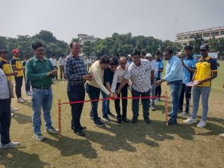 कौशाम्बी15अक्टूबर24*डॉ. ए. एच. रिजवी पी. जी. कॉलेज में आयोजित हुआ अंतर विद्यालयीय क्रिकेट टूर्नामेंट*