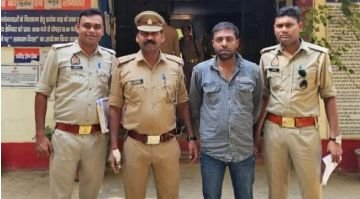 मेरठ16अक्टूबर24*हिस्ट्रीशीटर ने दारोगा और सिपाही पर चढ़ाई थार; फैंटम क्षतिग्रस्त, सिपाही घायल