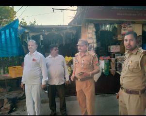 कानपुर नगर17अक्टूबर24*चौकी प्रभारी ने अपराध नियंत्रण के लिए चलाया सी.सी.टी.वी कैमरे लगाने का सघन अभिया* कानपुर नगर17अक्टूबर24*चौकी प्रभारी ने अपराध नियंत्रण के लिए चलाया सी.सी.टी.वी कैमरे लगाने का सघन अभिया*