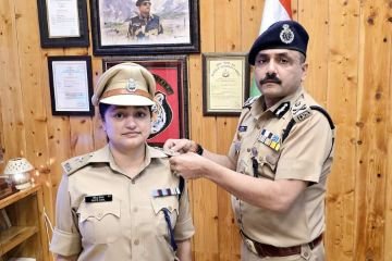 हरिद्वार17अक्टूबर24*सरिता डोबाल को मिली IPS में प्रोन्नति, डीजीपी ने किया सम्मानित हरिद्वार17अक्टूबर24*सरिता डोबाल को मिली IPS में प्रोन्नति, डीजीपी ने किया सम्मानित