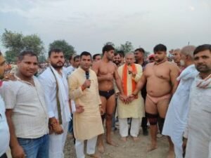 मथुरा19अक्टूबर24*7.51 लाख रुपए व एक बुलेट पर लड़ी गई आखिरी कुश्ती