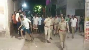 उन्नाव21अक्टूबर24*दीवार फांदकर घर में दाखिल होते चोर CCTV में कैद,