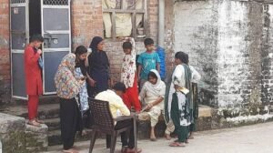 गोरखपुर22अक्टूबर24*एच पी शिव शक्ति गैस एजेंसी द्वारा अपने उपभोक्ताओं के घर-घर जाकर केवाईसी किया जा रहा है।