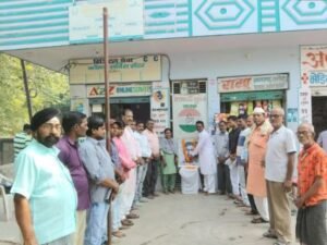 मुगलसराय22अक्टूबर24*पार्टी कैम्प कार्यालय पर अशफाक उल्लाह खां का जयंती मनाया गया