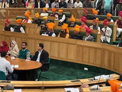 जम्मू कश्मीर22अक्टूबर24*जम्मू कश्मीर के सभी 12 राजपूत विधायक केसरिया पगड़ी पहन कर विधानसभा पहुंचे*