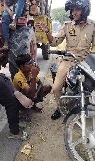 हरदोई23अक्टूबर24*रूपापुर चौकी में खुलेआम बसूली करने वाला सिपाही लाइन हाजिर।