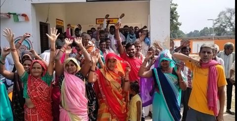 रायबरेली25अक्टूबर24*भ्रष्टाचार के आकंठ में डूबे पूर्व प्रधान के प्रतिनिधि लगा रहे मनगढ़ंत आरोप अनुराग चौधरी