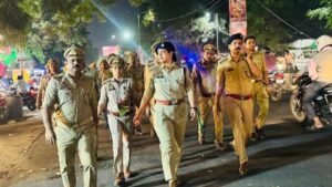 कानपुर नगर29अक्टूबर24*त्योहारों के दृष्टिगत शान्ति व्यवस्था कायम रखने के लिए पैदल गश्त कर दिये आवश्यक दिशा निर्देश