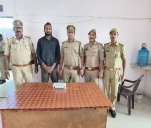 मथुरा29अक्टूबर24* एक अभियुक्त को अवैध पिस्टल व एक जिन्दा कारतूस सहित किया गिरफ्तार