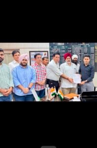 पंजाब 04 अक्टूबर 2024* आप नेता एडवोकेट हरप्रीत सिंह ने चुनाव शांति पूर्वक करवाने के लिए उपमंडल अधिकारी को दिया मांगपत्र