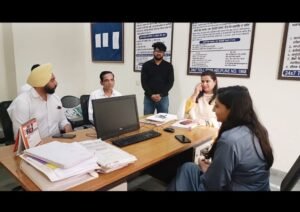 पंजाब 13 नवम्बर 2024* लीगल सर्विस अथॉरिटी की सैक्ट्री न्यायाधीश रूचि सोपन शर्मा ने वकीलों के साथ की मीटिंग पंजाब 13 नवम्बर 2024* लीगल सर्विस अथॉरिटी की सैक्ट्री न्यायाधीश रूचि सोपन शर्मा ने वकीलों के साथ की मीटिंग