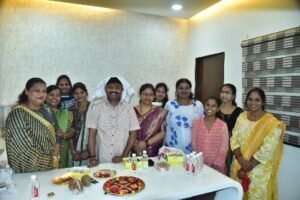 प्रयागराज03नवम्बर24*बहनों ने मंत्री नन्दी को तिलक लगाकर दिया आशीर्वाद*