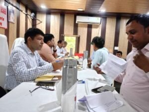 रायबरेली04नवम्बर24*उपजिलाधिकारी की अध्यक्षता में संपन्न हुआ संपूर्ण समाधान दिवस रायबरेली04नवम्बर24*उपजिलाधिकारी की अध्यक्षता में संपन्न हुआ संपूर्ण समाधान दिवस