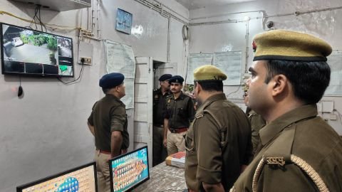 हरदोई05नवम्बर24*एसपी नीरज जादौन ने कोतवाली का किया औचक निरीक्षण हरदोई05नवम्बर24*एसपी नीरज जादौन ने कोतवाली का किया औचक निरीक्षण