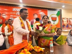 कौशाम्बी09नवम्बर24*भाजपा को मजबूती प्रदान करने पर जिला पंचायत अध्यक्ष कल्पना सोनकर का हुआ भव्य स्वागत*