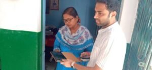 कौशाम्बी09नवम्बर24*प्राथमिक विद्यालय मधवामई एवं ऑगनबाड़ी केन्द्र का डीएम ने किया निरीक्षण*