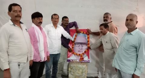 बाराबंकी11नवम्बर24*राजनीति में सादगी व शुचिता के पर्याय थे मार्कण्डेय चंद : राजनाथ बाराबंकी11नवम्बर24*राजनीति में सादगी व शुचिता के पर्याय थे मार्कण्डेय चंद : राजनाथ