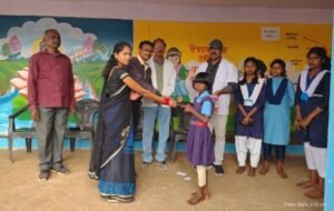 अनूपपुर10नवम्बर24*राष्ट्रीय दृष्टिहीनता कार्यक्रम के तहत विद्यार्थियों की नेत्र जांच कर प्रदान किए गए दवाई व चश्मा