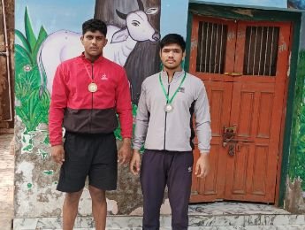 मथुरा12नवम्बर24*राज्य स्तरीय कुश्ती प्रतियोगिता में सौरभ,सागर पहलवान ने जीते मेडल मथुरा12नवम्बर24*राज्य स्तरीय कुश्ती प्रतियोगिता में सौरभ,सागर पहलवान ने जीते मेडल