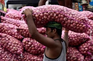 नई दिल्ली19नवम्बर24*जल्द प्याज की कीमतें होंगी कंट्रोल, इतने टन Onions का स्टॉक पहुंच रहा दिल्ली