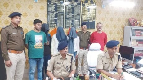 रोहतास20नवम्बर24*स्वर्ण व्यवसायी सूरज हत्याकांड का पुलिस ने किया खुलासा, 4 गिरफ्तार सुपारी देकर कराई गई थी हत्या*