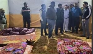 मथुरा22नवम्बर24*ठण्ड की दस्तक होते ही नगर निगम ने बनाये रैन बसेरा, नगर आयुक्त ने किया निरीक्षण