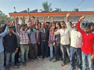 पूर्णिया23नवम्बर24*जिला ओटो एसोशिएशन, पूर्णियाँ के द्वारा सीएनजी गैस पंप उपलब्ध करने को लेकर जिला पदाधिकारी को सौपा ज्ञापन