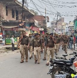 कानपुर नगर24नवम्बर24*यातायात को व्यवस्थित एवम सड़कों को अतिक्रमण मुक्त रखने हेतु पैदल गश्त किया गया। कानपुर नगर24नवम्बर24*यातायात को व्यवस्थित एवम सड़कों को अतिक्रमण मुक्त रखने हेतु पैदल गश्त किया गया।