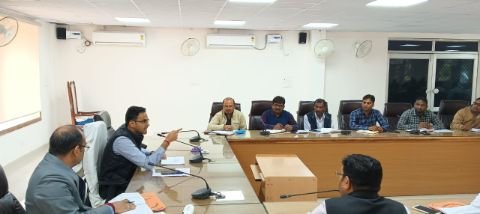 कौशाम्बी25नवम्बर24*ओवर बिलिंग गलत मीटर रीडिंग की शिकायतों के सम्बन्ध में डीएम ने की विद्युत अधिकारियो के साथ बैठक* कौशाम्बी25नवम्बर24*ओवर बिलिंग गलत मीटर रीडिंग की शिकायतों के सम्बन्ध में डीएम ने की विद्युत अधिकारियो के साथ बैठक*