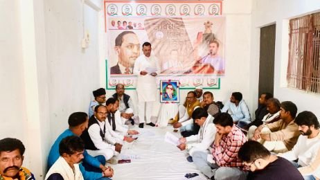 कौशाम्बी26नवम्बर24*अंबेडकर ने कांग्रेस के साथ मिलकर संविधान को आकार देने में महत्वपूर्ण भूमिका निभाई* कौशाम्बी26नवम्बर24*अंबेडकर ने कांग्रेस के साथ मिलकर संविधान को आकार देने में महत्वपूर्ण भूमिका निभाई*