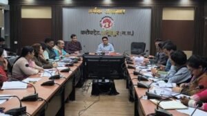 अनूपपुर29नवम्बर24*पोषण आहार वितरण प्रणाली को और अधिक बनाएं सुगम-कलेक्टर हर्षल पंचोली