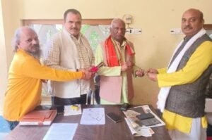 बाराबंकी30नवम्बर24*दातुन दिवस के तौर पर मनाई गई राजीव दीक्षित की जयंती