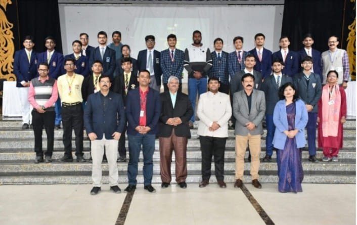 पूर्णिया बिहार3दिसंबर24* पूर्णिया ने CBSE हेरिटेज इंडिया क्विज़ 2024 जोनल राउंड में रचा इतिहास।